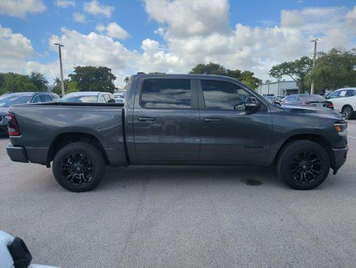 Granite Crystal Metallic Clearcoat 2022 RAM 1500 Big Horn/Lone Star