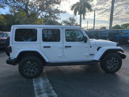 2026 Jeep Wrangler 4-Door Sahara 4x4