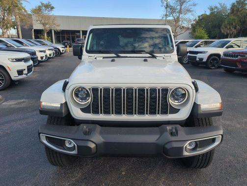 2026 Jeep Wrangler 4-Door Sahara 4x4