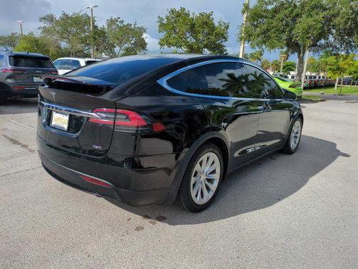 2017 Tesla Model X 75D