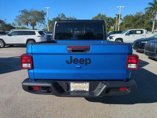 2026 Jeep Gladiator Sport S