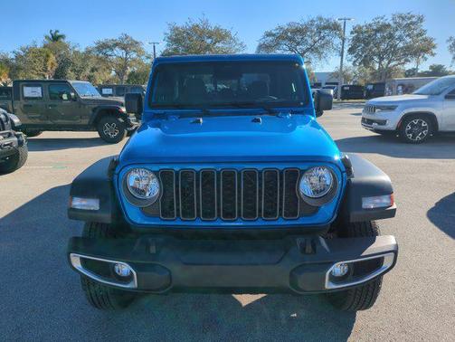 2026 Jeep Gladiator Sport S
