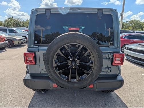 Anvil Clearcoat 2025 Jeep Wrangler 4xe Sahara