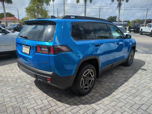2026 Jeep Cherokee Laredo 4x4