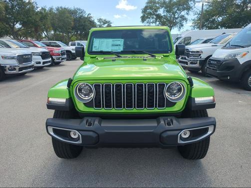 mojito clearcoat 2026 Jeep Wrangler 4-Door Sahara 4x4