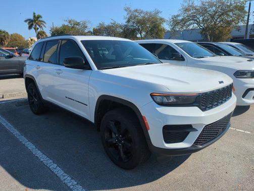 2023 Jeep Grand Cherokee Altitude