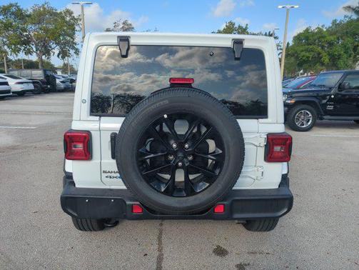 2025 Jeep Wrangler 4xe Sahara