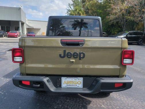 2025 Jeep Gladiator Sport S