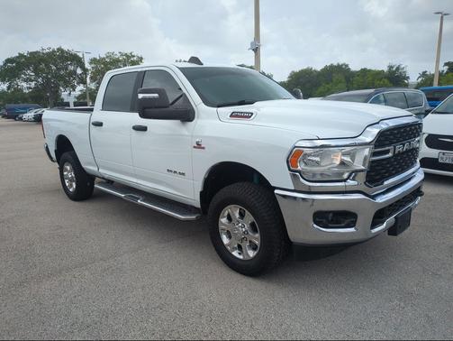 Bright White Clearcoat 2024 RAM 2500 Big Horn Crew Cab 4x4 6'4' Box