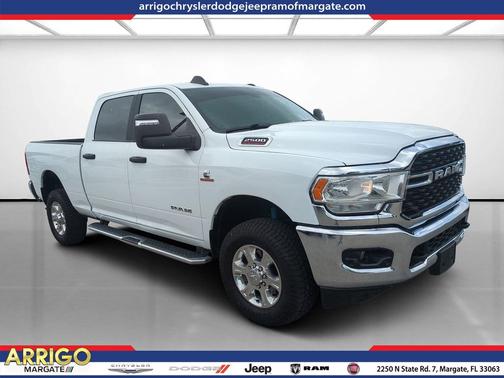 Bright White Clearcoat 2024 RAM 2500 Big Horn Crew Cab 4x4 6'4' Box