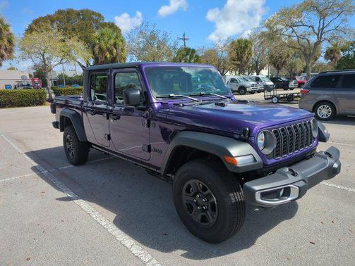 2026 Jeep Gladiator Sport