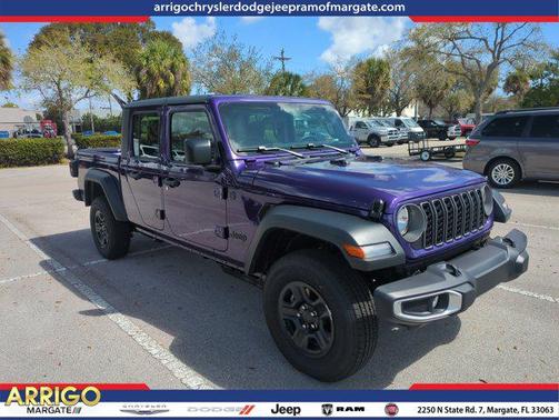 2026 Jeep Gladiator Sport