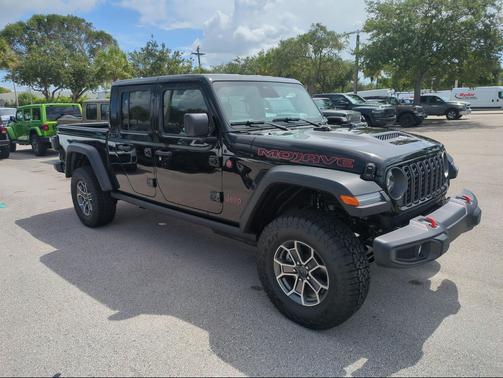 Black Clearcoat 2026 Jeep Gladiator Mojave 4x4