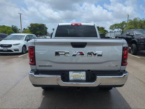 Silver Zynith 2026 RAM 2500 Big Horn Crew Cab 4x4 6'4' Box