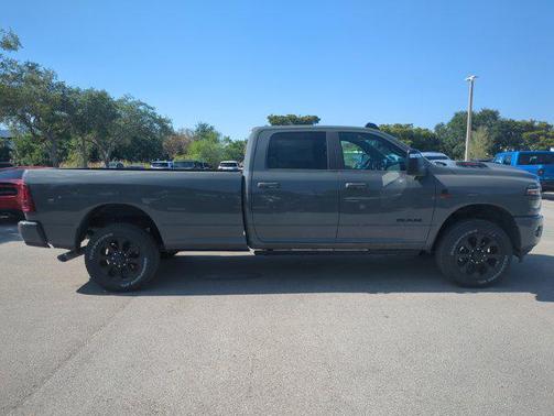 Ceramic Gray Clearcoat 2026 RAM 3500 Laramie Crew Cab 4x4 8' Box