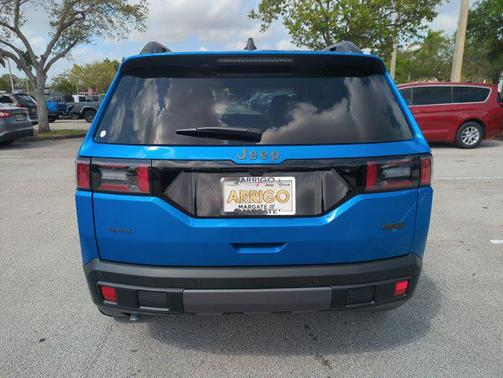 Hydro Blue Pearlcoat 2026 Jeep Cherokee Overland