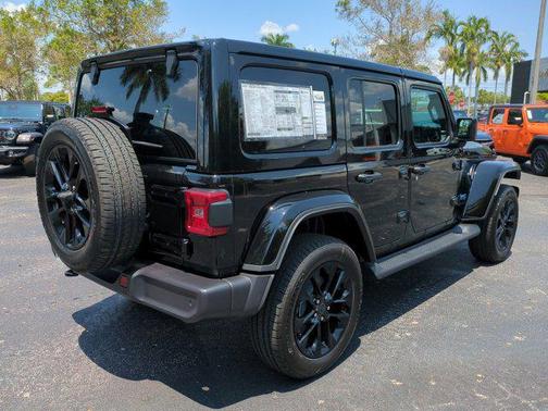 2025 Jeep Wrangler 4xe Sahara