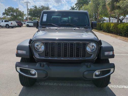 2025 Jeep Gladiator Sport S
