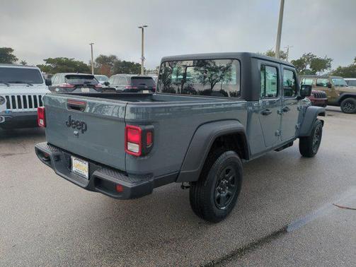 2026 Jeep Gladiator Sport