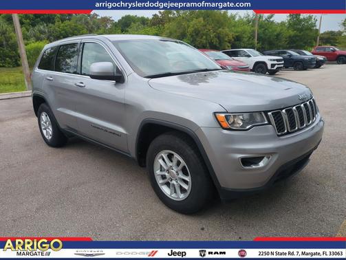 Billet Silver Metallic Clearcoat 2019 Jeep Grand Cherokee Laredo