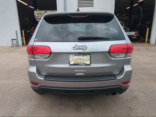 Billet Silver Metallic Clearcoat 2019 Jeep Grand Cherokee Laredo