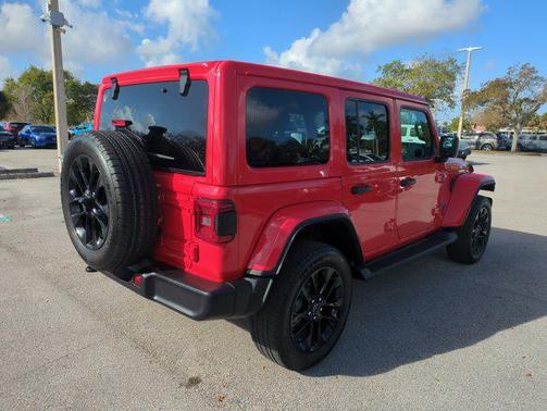 2025 Jeep Wrangler 4xe Sahara