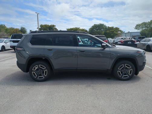 Sting-Gray Clearcoat 2026 Jeep Cherokee Limited