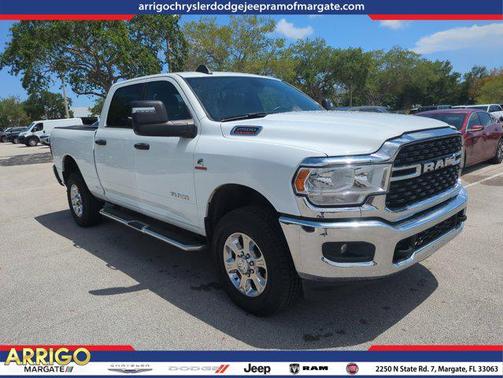 Bright White Clearcoat 2024 RAM 2500 Big Horn Crew Cab 4x4 6'4' Box