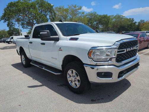 Bright White Clearcoat 2024 RAM 2500 Big Horn Crew Cab 4x4 6'4' Box
