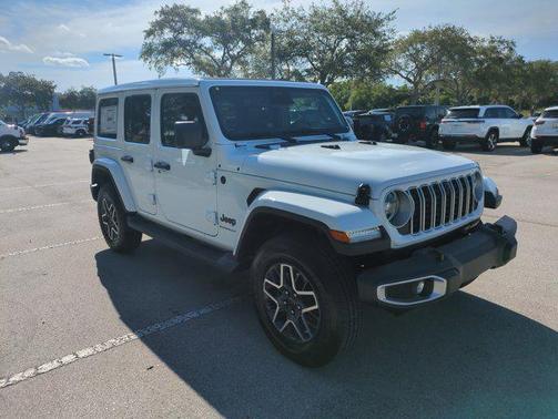 2025 Jeep Wrangler 4-Door Sahara 4x4