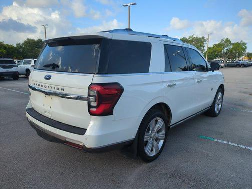 Star White Metallic Tri-Coat 2022 Ford Expedition King Ranch