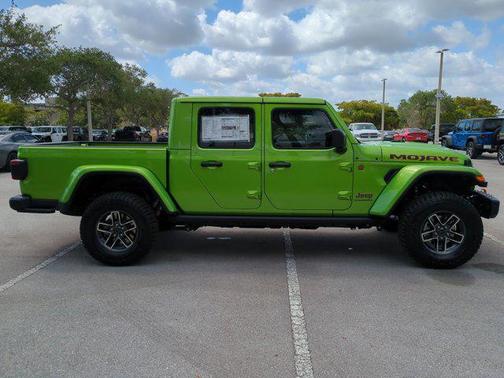 2025 Jeep Gladiator Mojave X