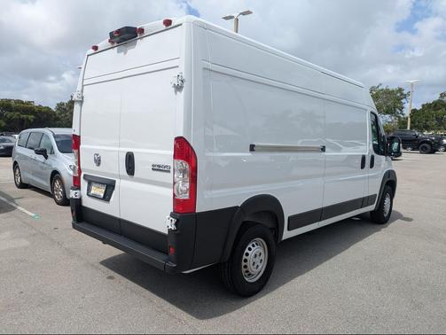 Bright White Clearcoat 2026 RAM ProMaster 2500 Tradesman