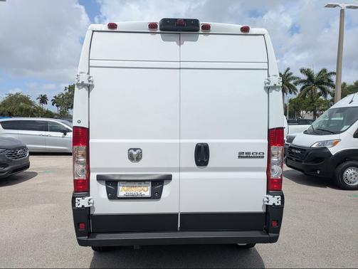 Bright White Clearcoat 2026 RAM ProMaster 2500 Tradesman