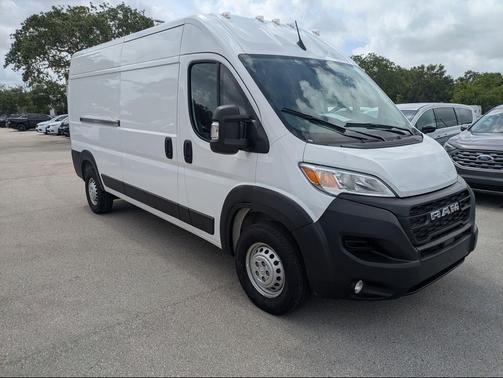 Bright White Clearcoat 2026 RAM ProMaster 2500 Tradesman