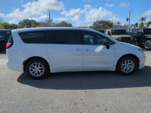 2026 Chrysler Pacifica L