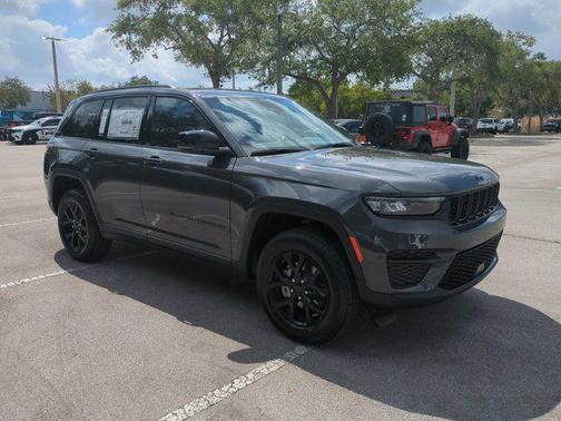 2025 Jeep Grand Cherokee Altitude