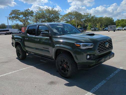 2022 Toyota Tacoma SR