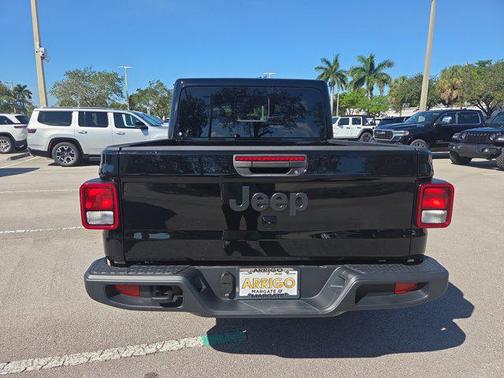 2025 Jeep Gladiator Sport S