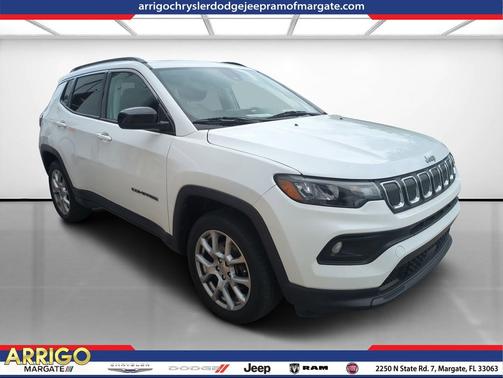 Bright White Clearcoat 2022 Jeep Compass Latitude Lux