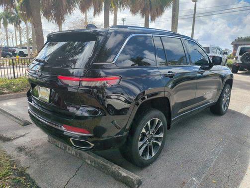 2023 Jeep Grand Cherokee Overland