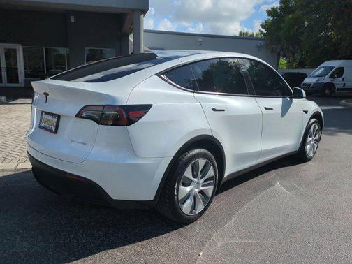 2023 Tesla Model Y Long Range Dual Motor All-Wheel Drive