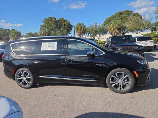 2026 Chrysler Pacifica L