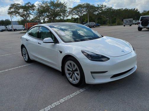 2022 Tesla Model 3 Long Range