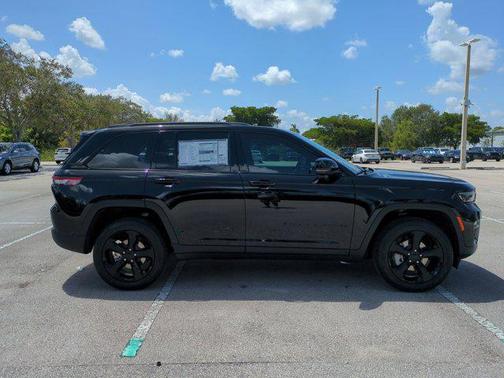 2025 Jeep Grand Cherokee Limited X
