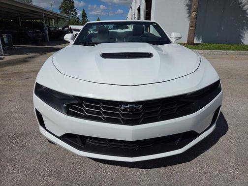 2022 Chevrolet Camaro RWD Convertible LT1