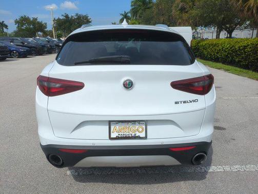 2019 Alfa Romeo Stelvio Base