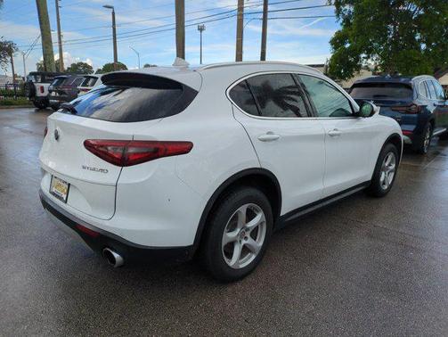 2019 Alfa Romeo Stelvio Base
