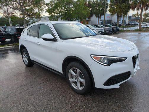 2019 Alfa Romeo Stelvio Base