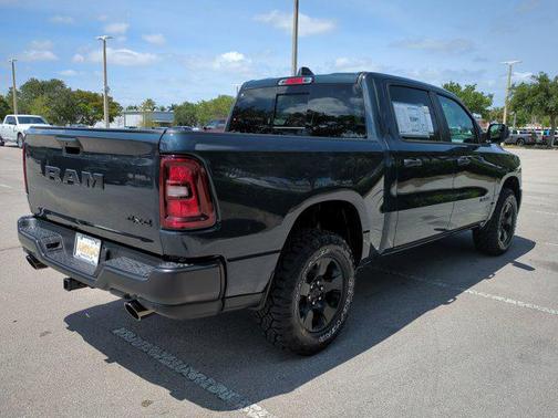 2025 RAM 1500 Warlock Crew Cab 4x4 5'7' Box